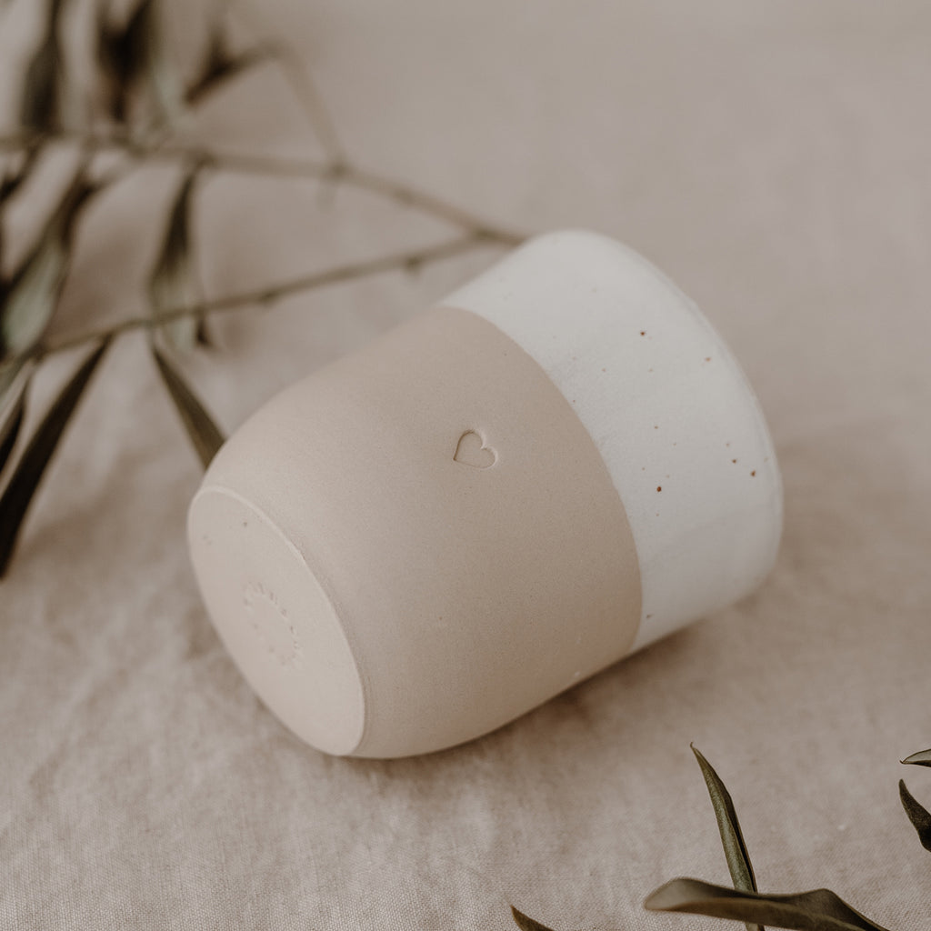 Tasse mit Herz – Eulenschnitt