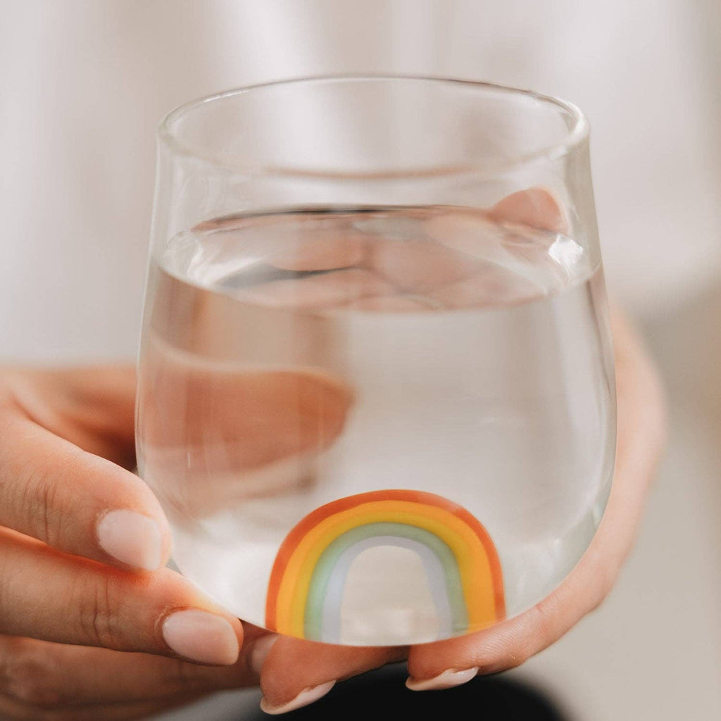 Eulenschnitt Trinkglas mit Regenbogenfigu