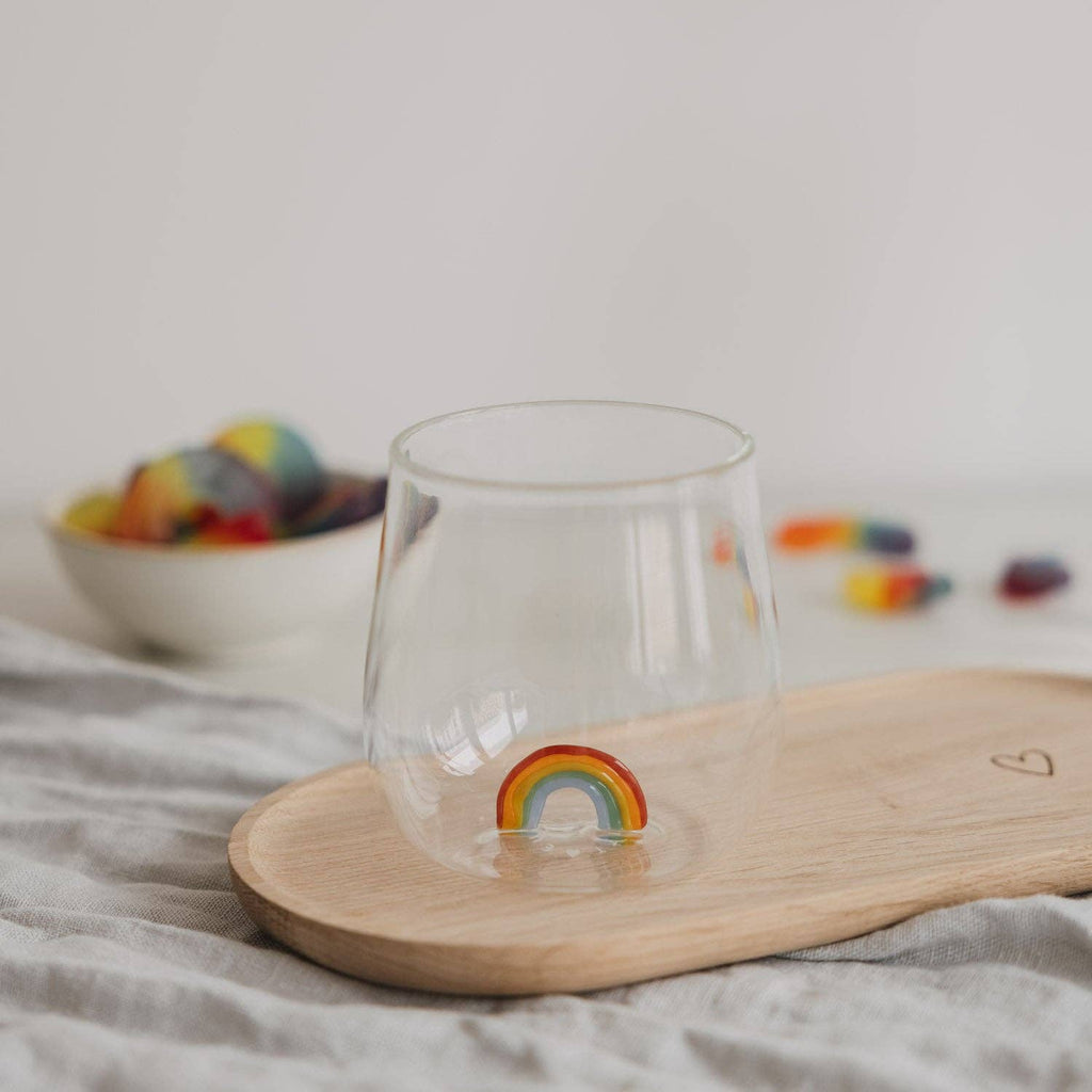 Eulenschnitt Trinkglas mit Regenbogenfigu