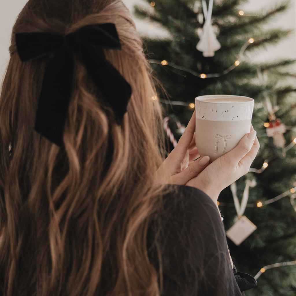 Limitierte „Schleife“-Becher von Eulenschnitt.